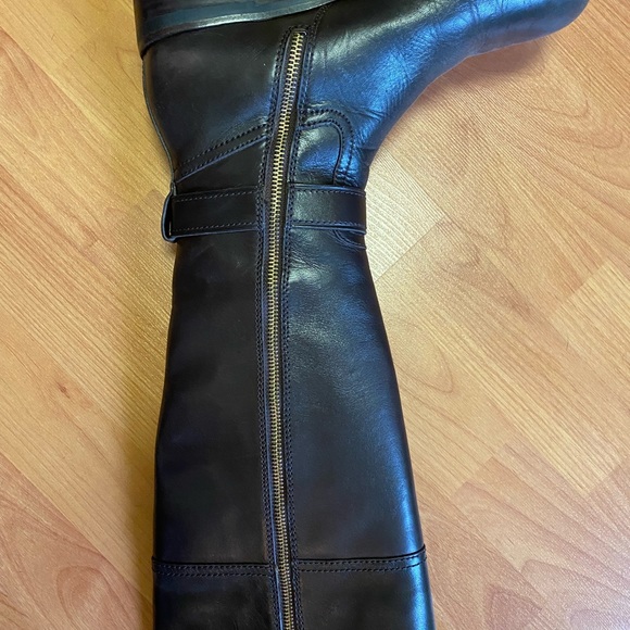 Coach boots sz 8 - Picture 4 of 4